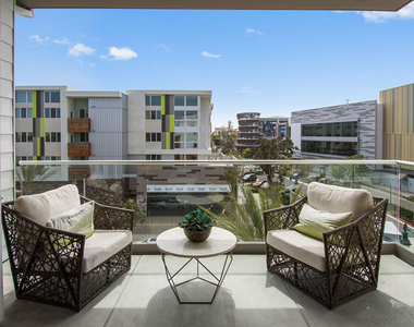 12698 Sandhill Lane - Photo Thumbnail 15