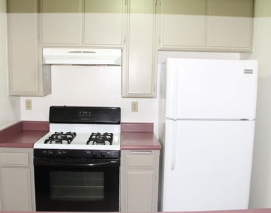 3600 Bagley Avenue - Photo Thumbnail 7