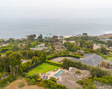 7122 Dume Drive - Photo Thumbnail 33