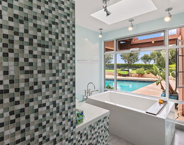 7122 Dume Drive - Photo Thumbnail 24