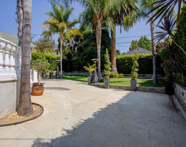 2228 Nella Vista Avenue - Photo Thumbnail 4