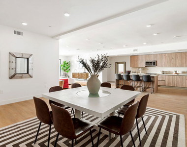 3651 Regal Place - Photo Thumbnail 7