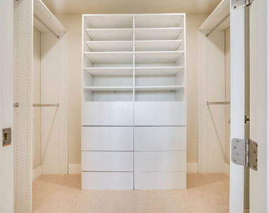1517 S Bentley Avenue - Photo Thumbnail 7