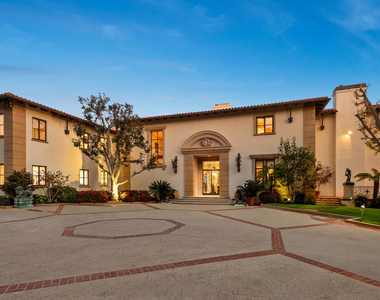 642 Siena Way - Photo Thumbnail 2