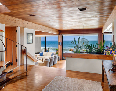24638 Malibu Road - Photo Thumbnail 8