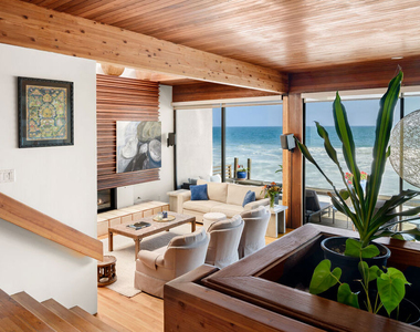 24638 Malibu Road - Photo Thumbnail 9
