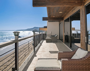 24638 Malibu Road - Photo Thumbnail 19