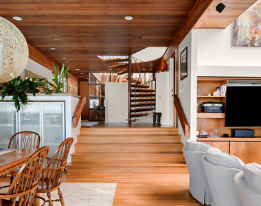 24638 Malibu Road - Photo Thumbnail 12