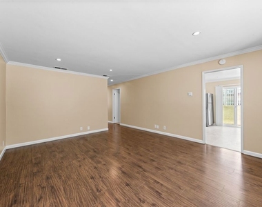 1536 Harvard Street - Photo Thumbnail 1