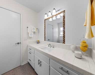 1536 Harvard Street - Photo Thumbnail 12