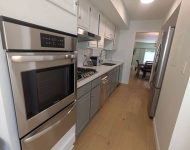 10600 Holman Avenue - Photo Thumbnail 1