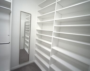 10600 Holman Avenue - Photo Thumbnail 12