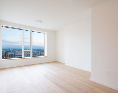 889 Francisco Street - Photo Thumbnail 1