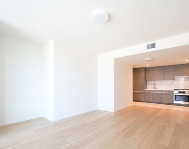 889 Francisco Street - Photo Thumbnail 2