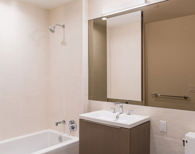 889 Francisco Street - Photo Thumbnail 7