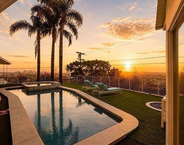 8411 Hollywood Boulevard - Photo Thumbnail 4