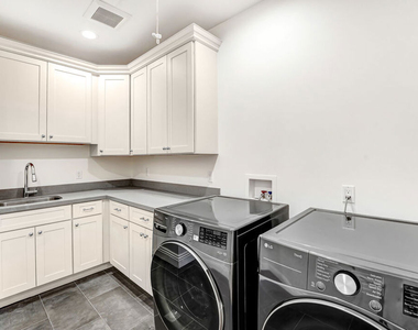 11540 Clover Avenue - Photo Thumbnail 32