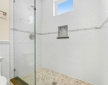 11540 Clover Avenue - Photo Thumbnail 19