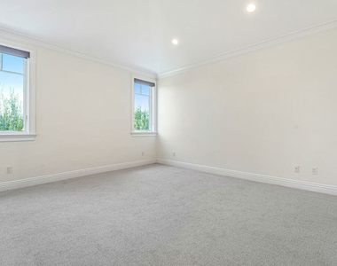 11540 Clover Avenue - Photo Thumbnail 39