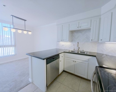 3939 Illinois St. - Photo Thumbnail 9