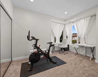 9760 Claiborne Sq - Photo Thumbnail 23