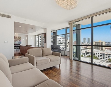 645 Front St - Photo Thumbnail 17