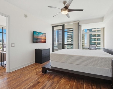 645 Front St - Photo Thumbnail 21