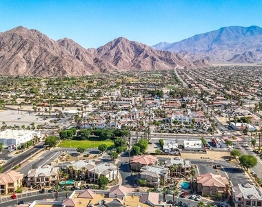 50700 Santa Rosa Plaza - Photo Thumbnail 11