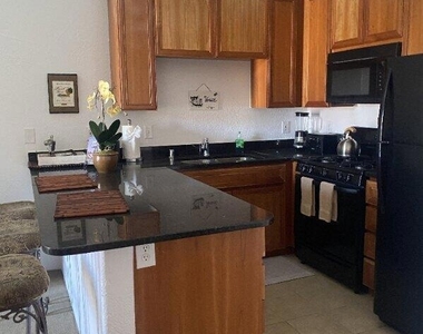 50700 Santa Rosa Plaza - Photo Thumbnail 6