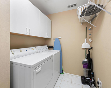 78975 Champagne Lane - Photo Thumbnail 17
