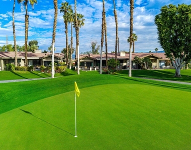 321 Bouquet Canyon Drive - Photo Thumbnail 32