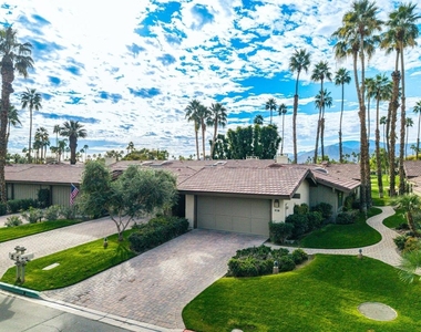 321 Bouquet Canyon Drive - Photo Thumbnail 36