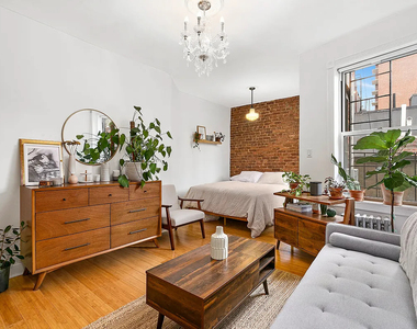 236 East 78th Street - Photo Thumbnail 7