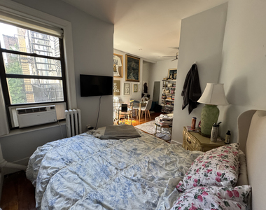 236 East 78th Street - Photo Thumbnail 4