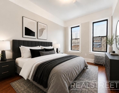 693 East New York Avenue - Photo Thumbnail 7