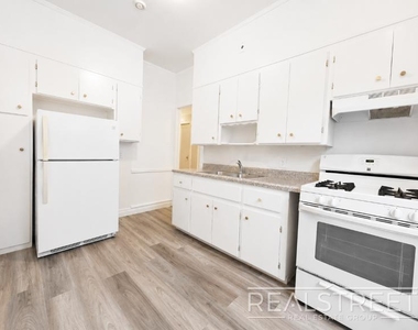 693 East New York Avenue - Photo Thumbnail 2