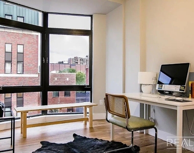 185 Leonard Street - Photo Thumbnail 7