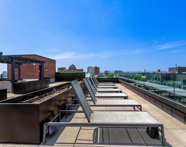 144-74 Northern Boulevard - Photo Thumbnail 8