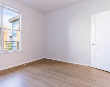 5211 Pacific Concourse Dr - Photo Thumbnail 40