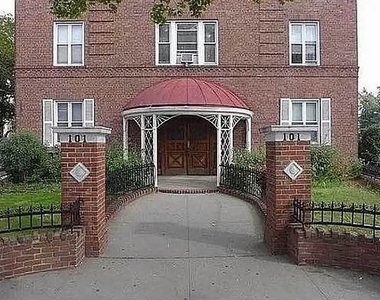 Ocean Parkway - Photo Thumbnail 13