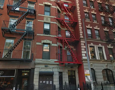350 East 13th Street - Photo Thumbnail 3