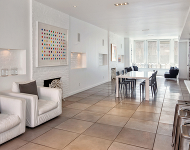 127 W 20th St - Photo Thumbnail 3