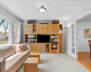 52 Wendt Avenue - Photo Thumbnail 6
