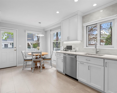 52 Wendt Avenue - Photo Thumbnail 7