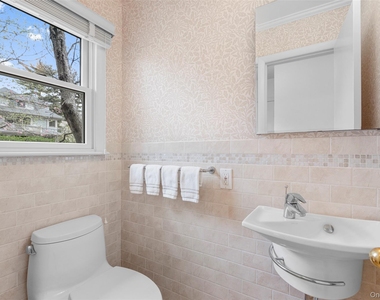 52 Wendt Avenue - Photo Thumbnail 10