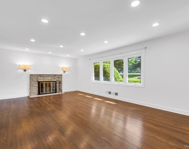 49 Henry Street - Photo Thumbnail 3