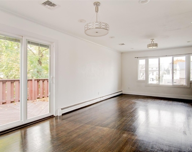 867 Bryant Street - Photo Thumbnail 3