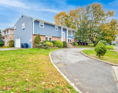 867 Bryant Street - Photo Thumbnail 1