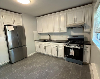 56-40 175 Place - Photo Thumbnail 13