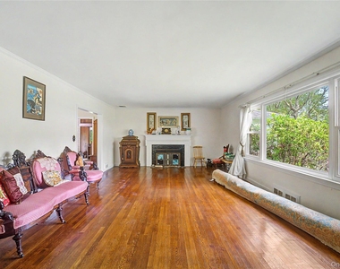 10 Hempton Road - Photo Thumbnail 1